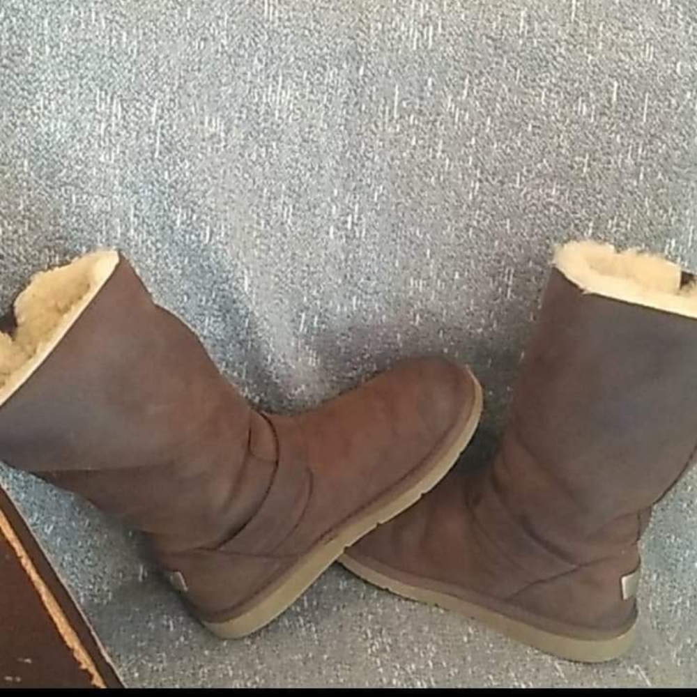Ugg boots😍 - Picture 3 of 7
